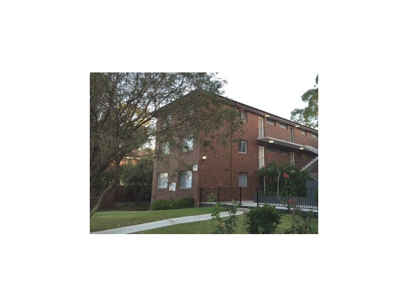 19/9-11 Santley Crescent, Kingswood NSW 2340