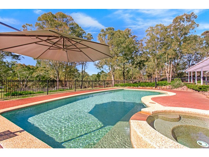 19 Threlkeld Drive, Cattai NSW 2756