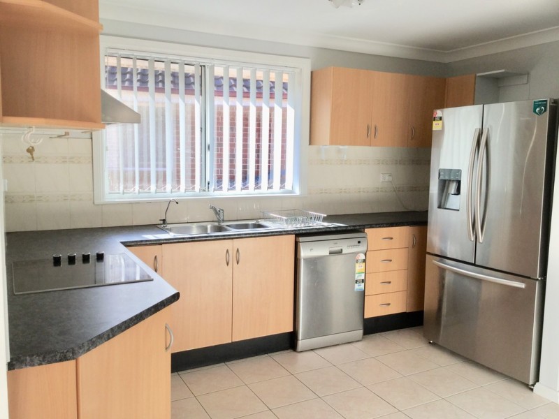 2/53 James Meehan Street, Windsor NSW 2756