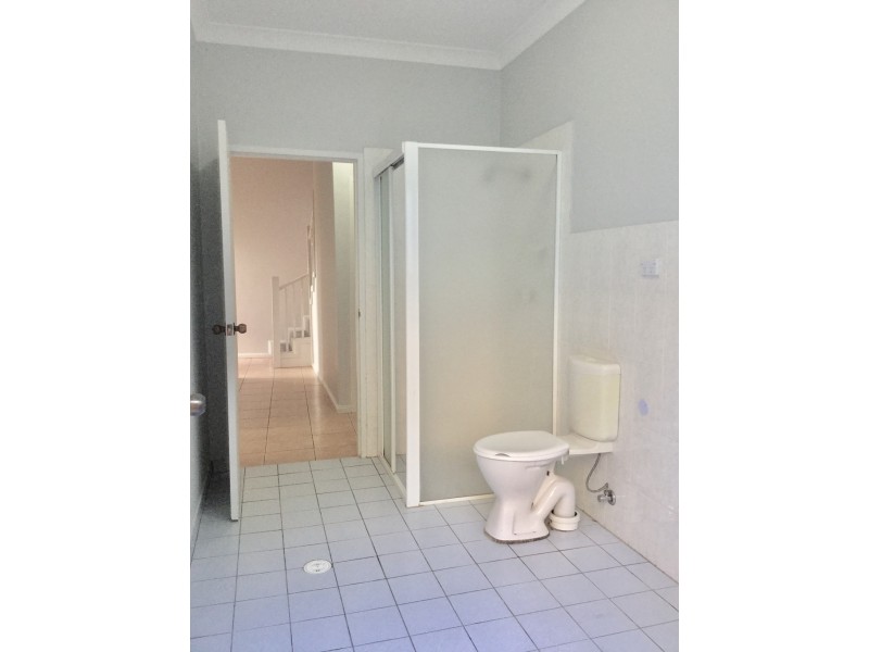 2/53 James Meehan Street, Windsor NSW 2756
