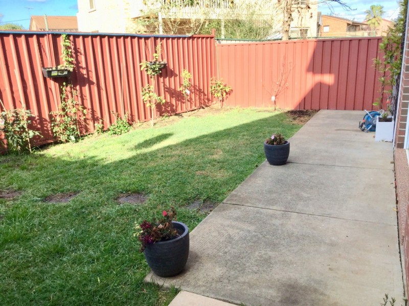 2/53 James Meehan Street, Windsor NSW 2756