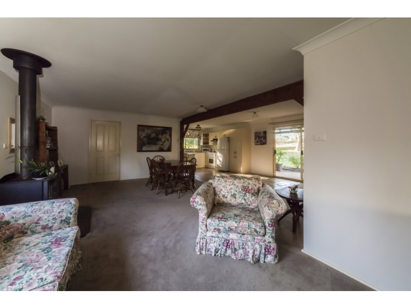 67 Days Road, South Maroota NSW 2756