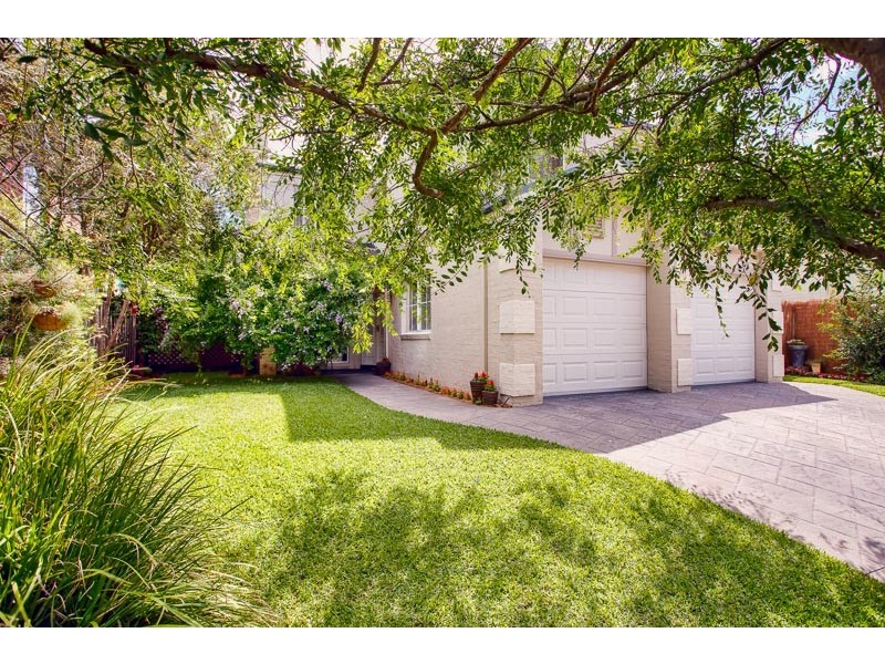 11 Minerva, Beaumont Hills NSW 2155