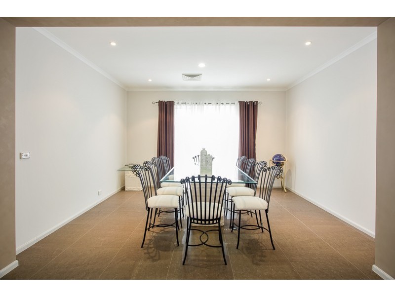 11 Minerva, Beaumont Hills NSW 2155