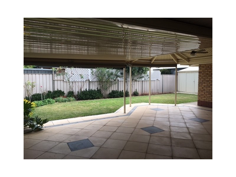 12 Baldock St, Evanston Park SA 5116