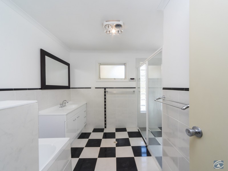 12 Harkness Avenue, Willaston SA 5118