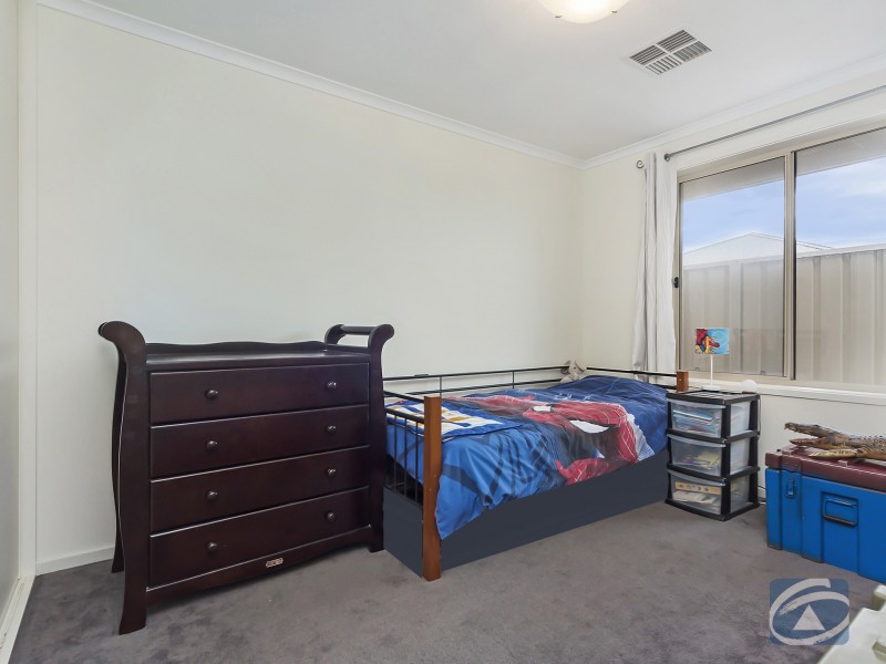 3 Hogben Avenue, Reid SA 5118