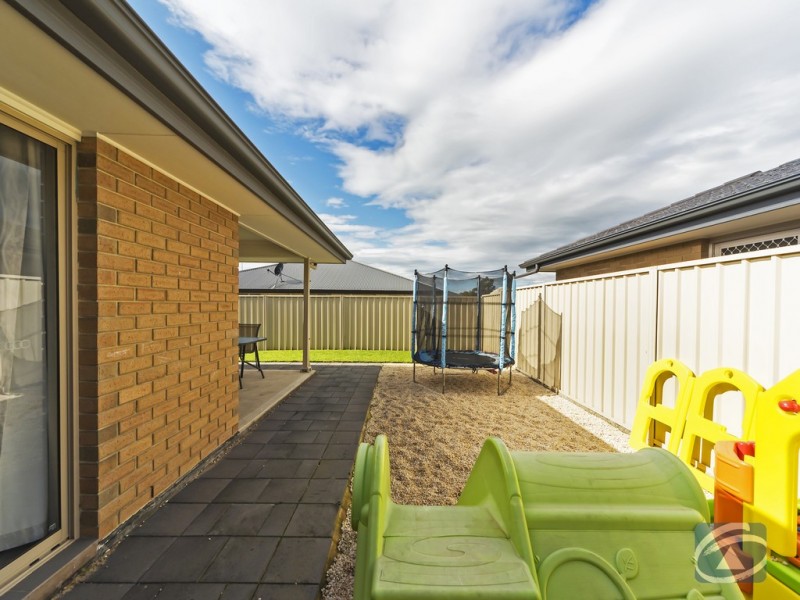 3 Hogben Avenue, Reid SA 5118