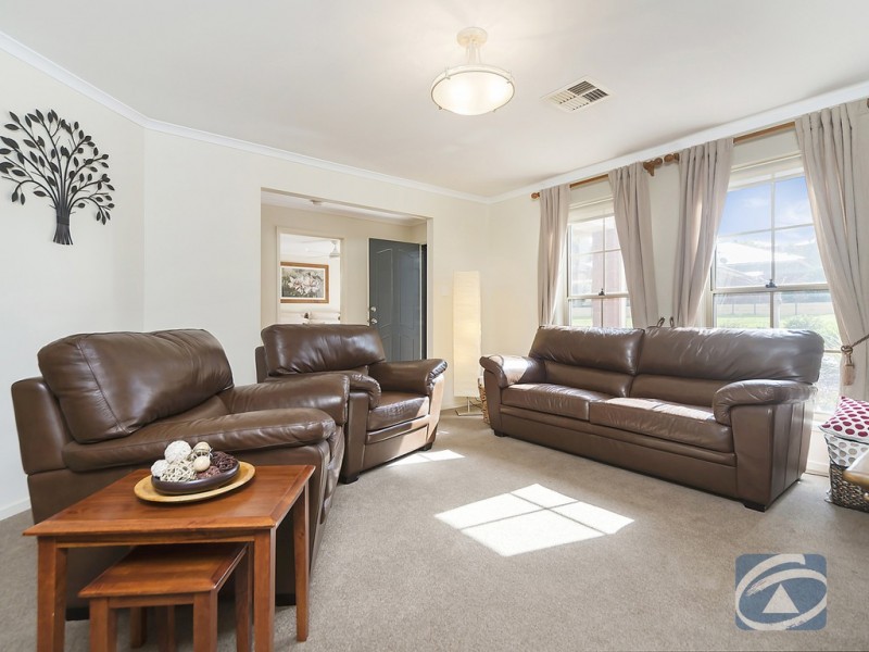 72 Kingfisher Drive, Hewett SA 5118