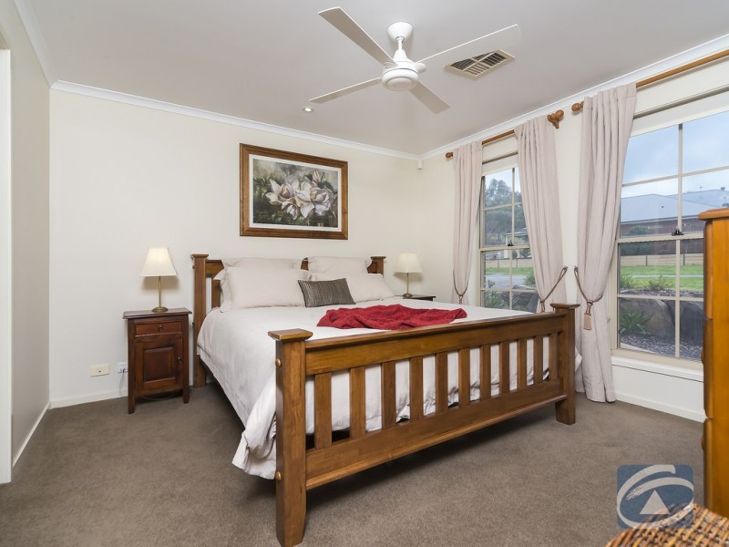 72 Kingfisher Drive, Hewett SA 5118