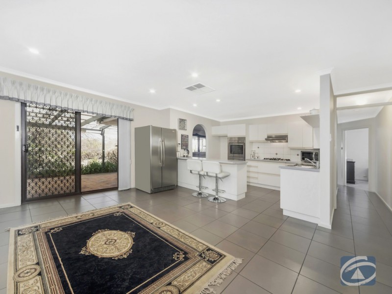 8 Ronan Court, Gawler East SA 5118