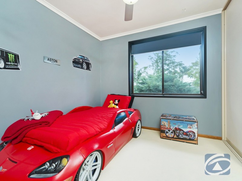 13 Royal Admiral Place, Surrey Downs SA 5126