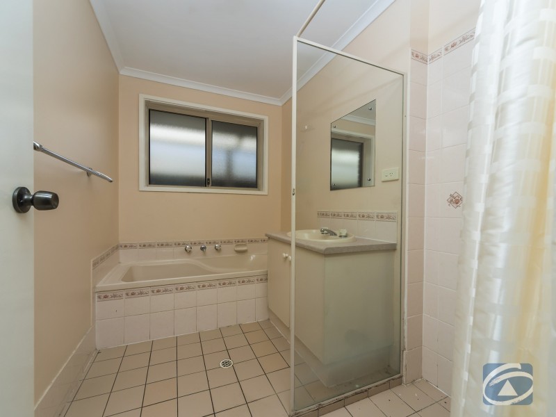 122 Crittenden Road, Andrews Farm SA 5114