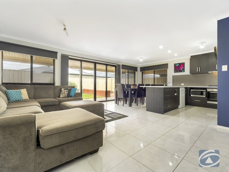 1 Adel Drive, Munno Para West SA 5115