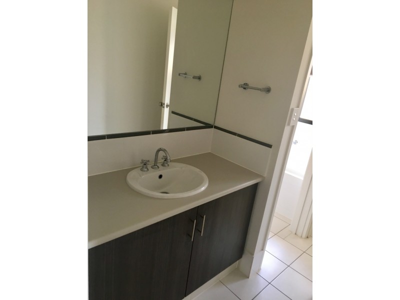 4 Helene St, Munno Para West SA 5115