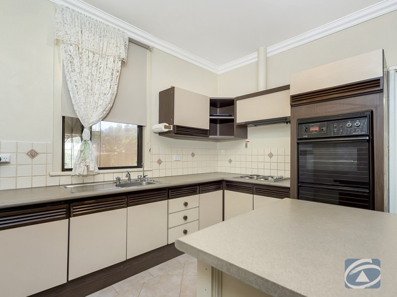 5 Plover Avenue, Thompson Beach SA 5501
