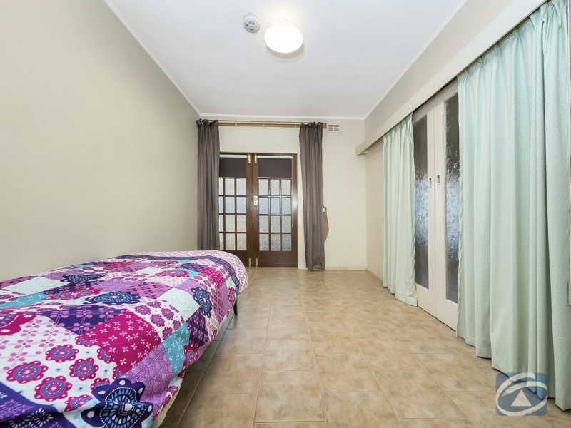5 Plover Avenue, Thompson Beach SA 5501