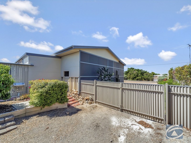 5 Plover Avenue, Thompson Beach SA 5501