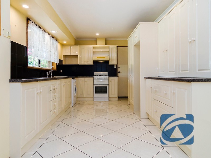 20 Barkley Crescent, Willaston SA 5118