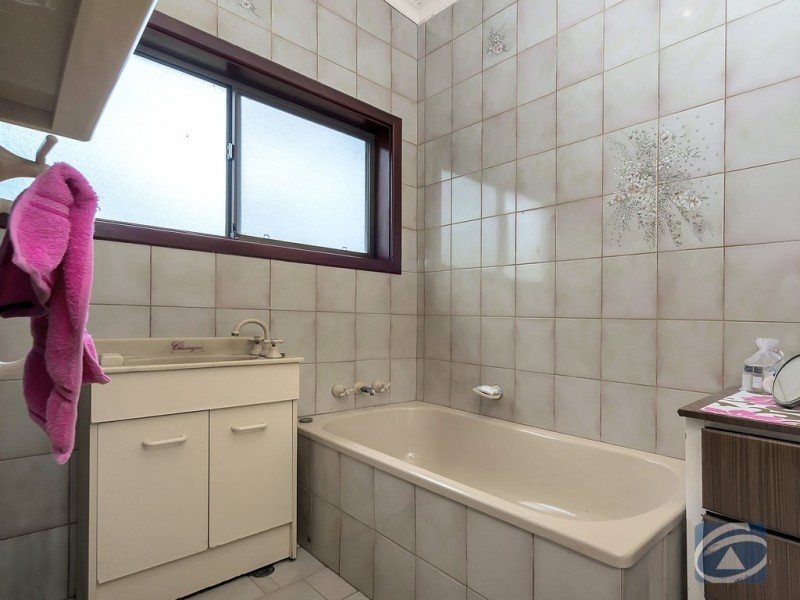 24 Kenner Street, Elizabeth Downs SA 5113