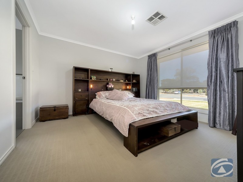 55 Britha Avenue, Evanston SA 5116