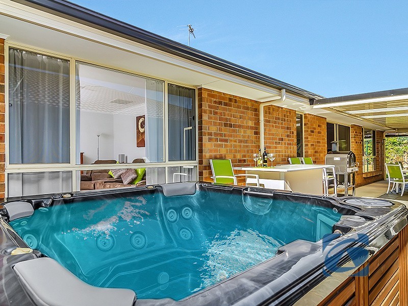 17 Oxford Drive, Andrews Farm SA 5114