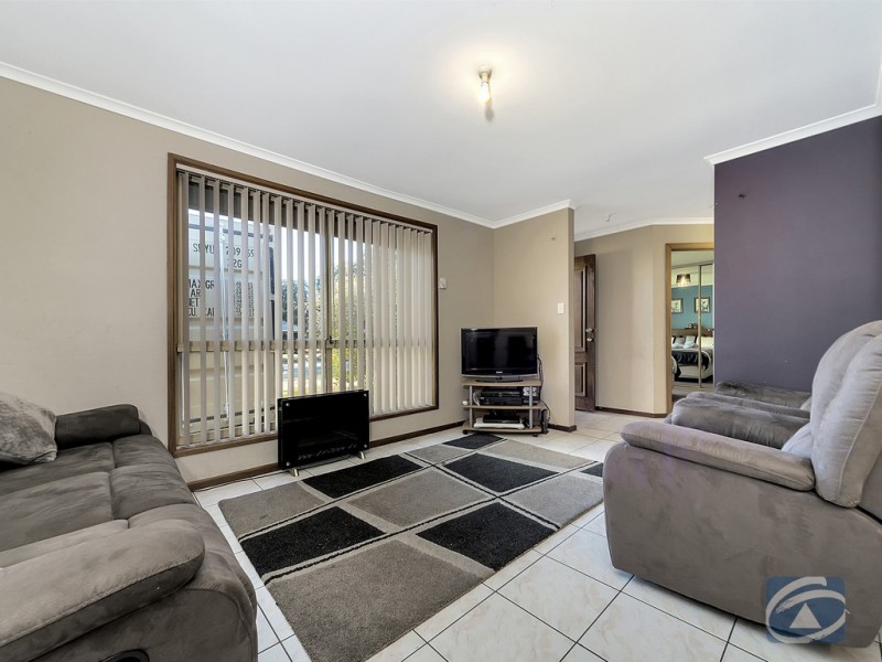 4 McQueen Court, Paralowie SA 5108