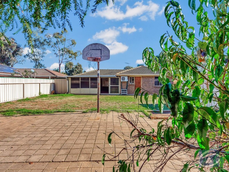 4 McQueen Court, Paralowie SA 5108