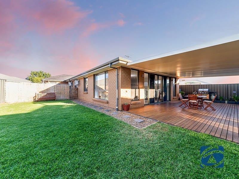 22 Riesling Crescent, Andrews Farm SA 5114