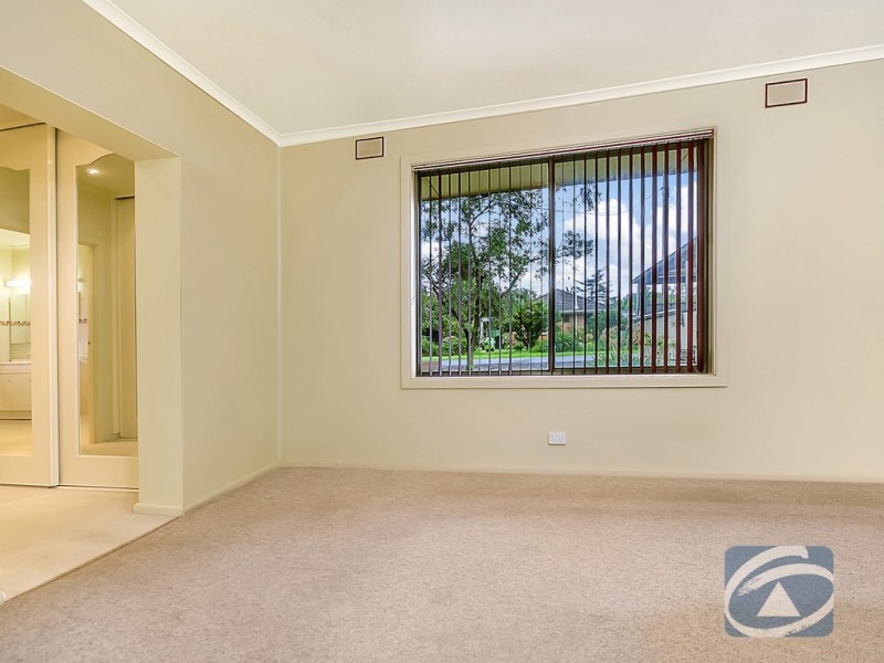 4 Dixon Road, Buchfelde SA 5118