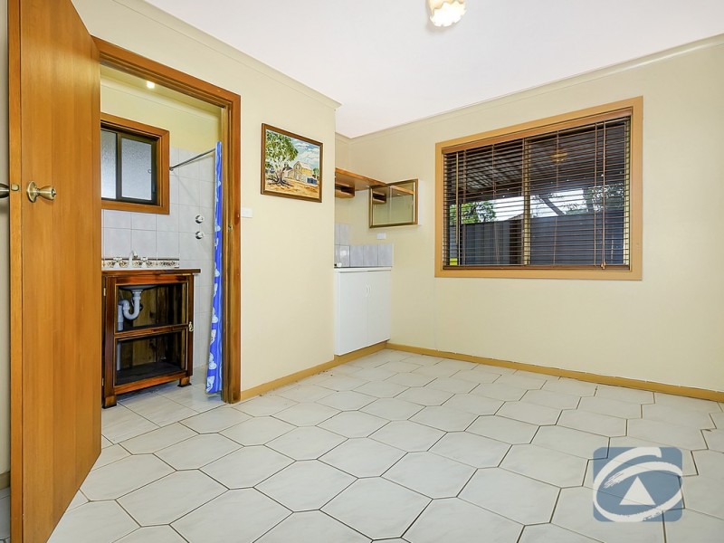 4 Dixon Road, Buchfelde SA 5118