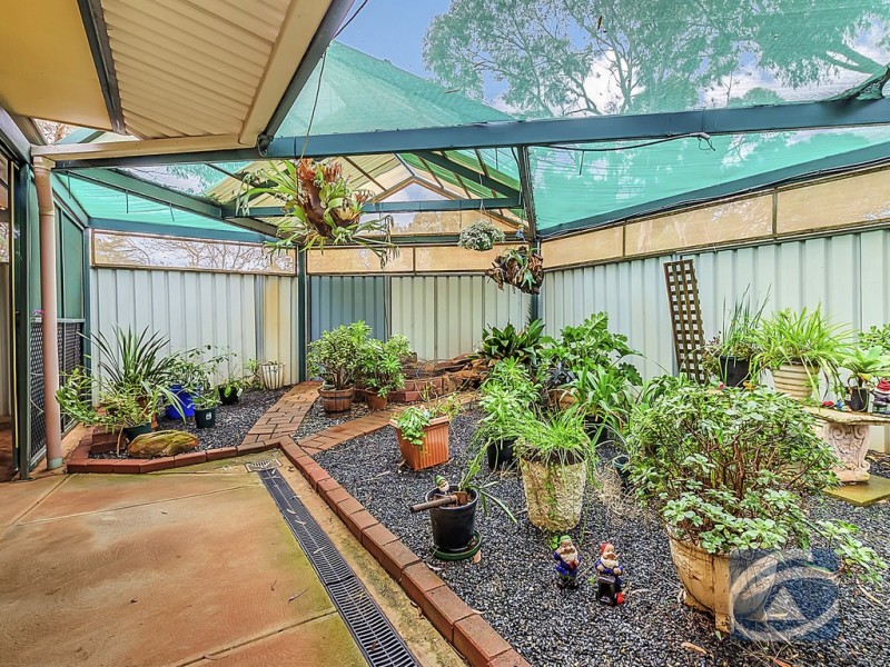 4 Dixon Road, Buchfelde SA 5118