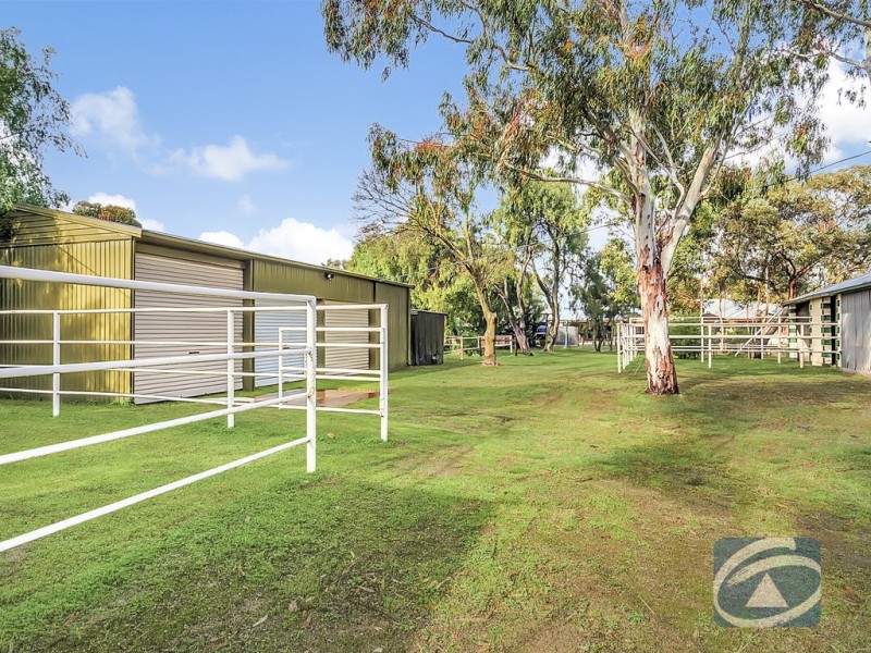 4 Dixon Road, Buchfelde SA 5118