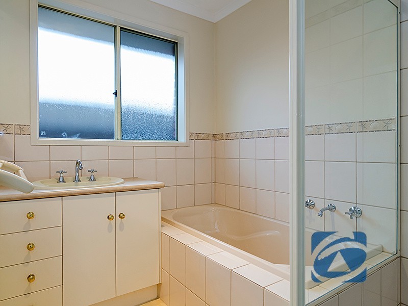 18 Netherby Avenue, Evanston Park SA 5116