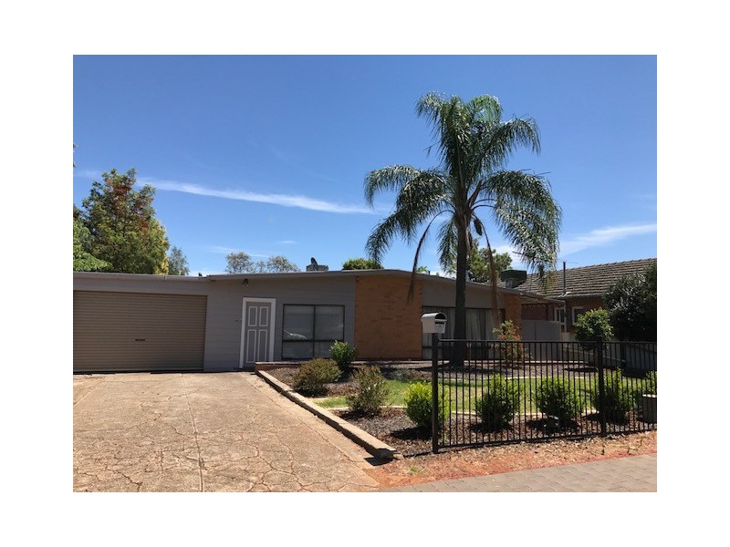 47 Peacock Rd, Elizabeth Downs SA 5113