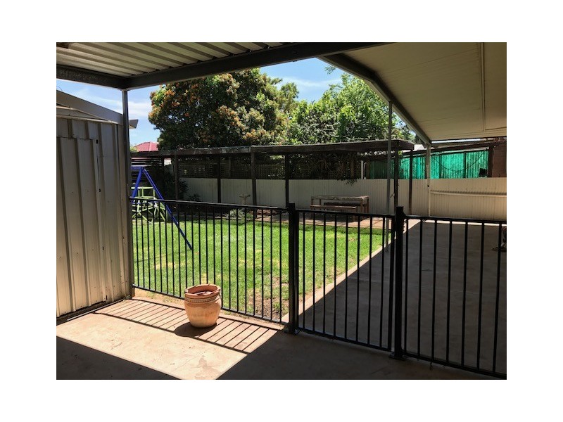 47 Peacock Rd, Elizabeth Downs SA 5113