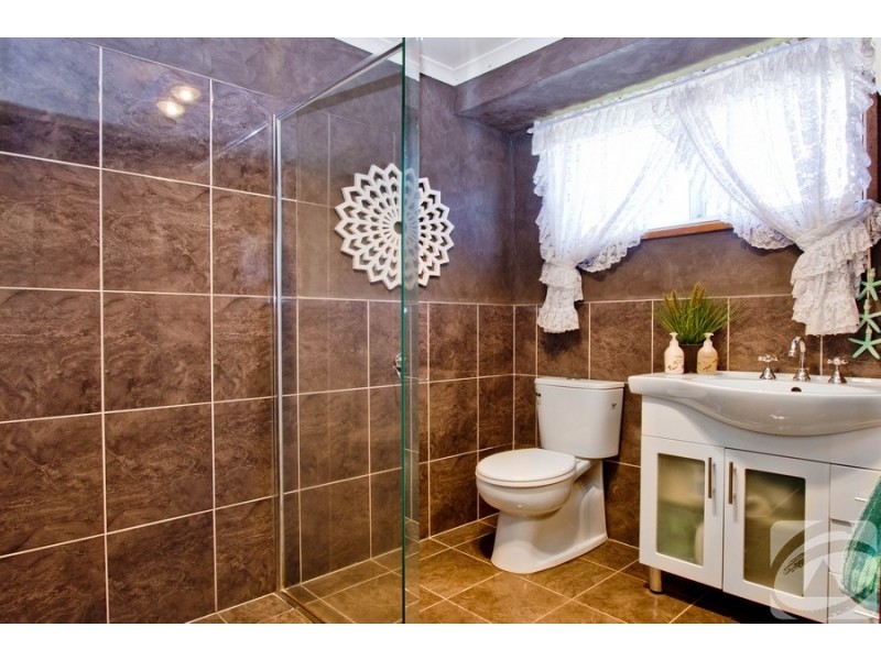 32 Brooks Avenue, Willaston SA 5118