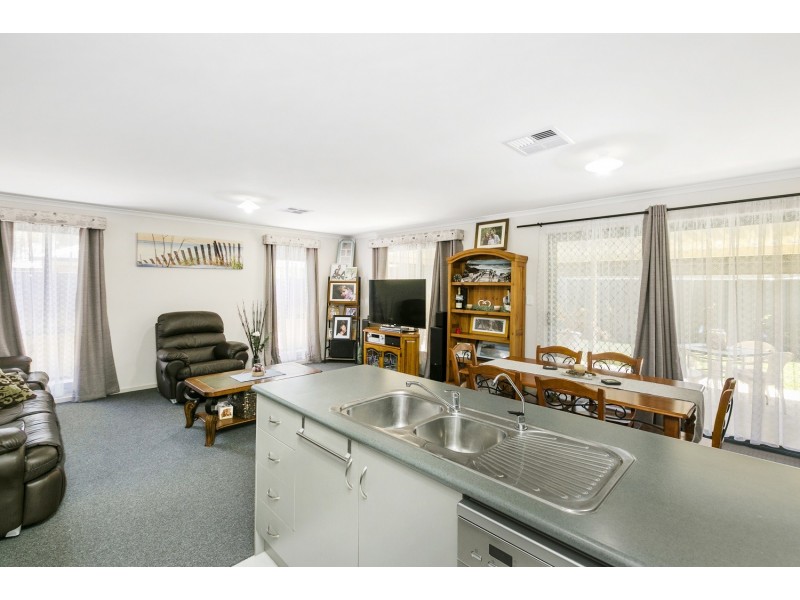 40 Alexandrina Crescent, Andrews Farm SA 5114