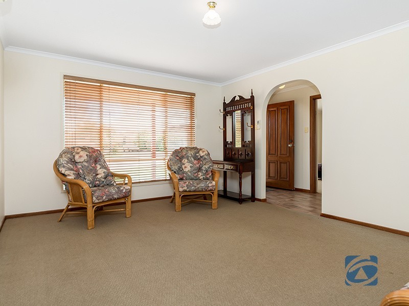 34 Rossiter Drive, Evanston Park SA 5116