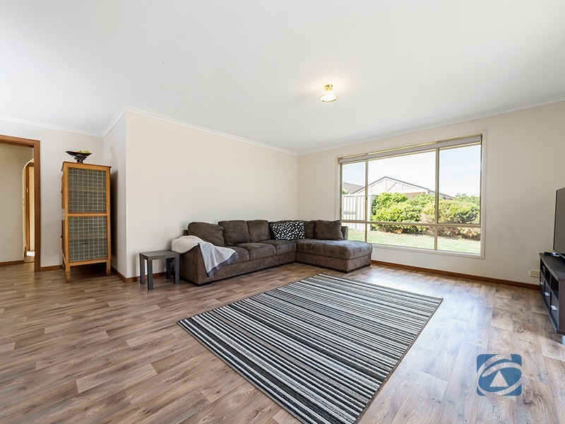 34 Rossiter Drive, Evanston Park SA 5116