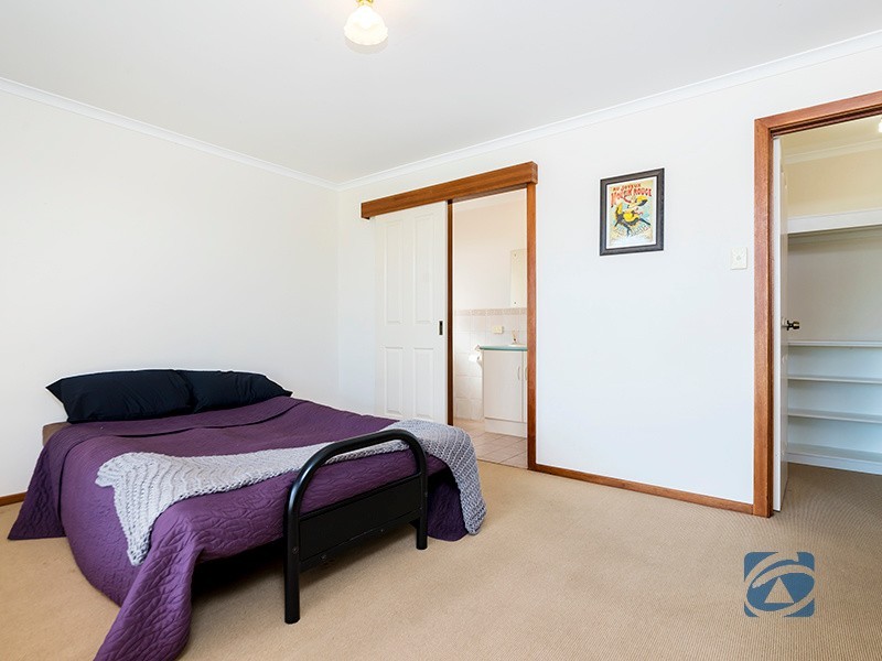 34 Rossiter Drive, Evanston Park SA 5116