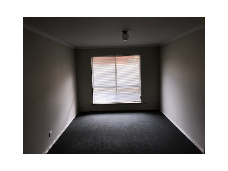 17 Graeber Road, Smithfield SA 5114