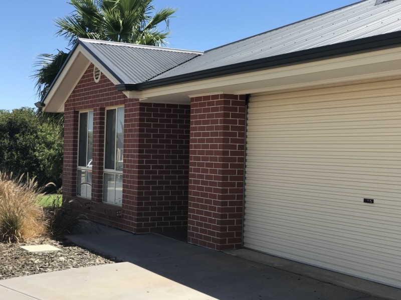 10 Crown Ct, Munno Para West SA 5115