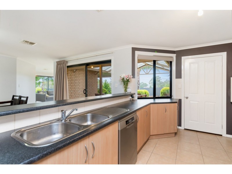 25 Gordon St, Lyndoch SA 5351