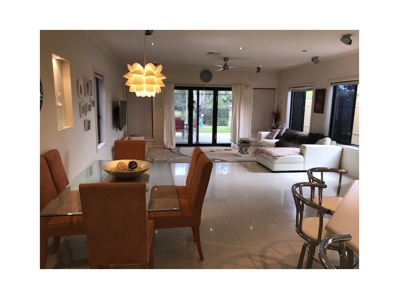 78 Sanctuary Dve, Mawson Lakes SA 5095