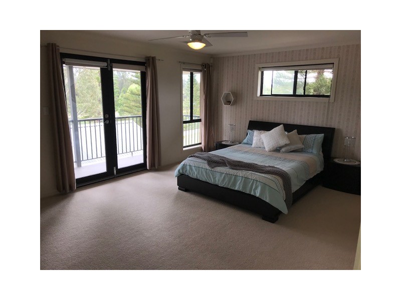 78 Sanctuary Dve, Mawson Lakes SA 5095