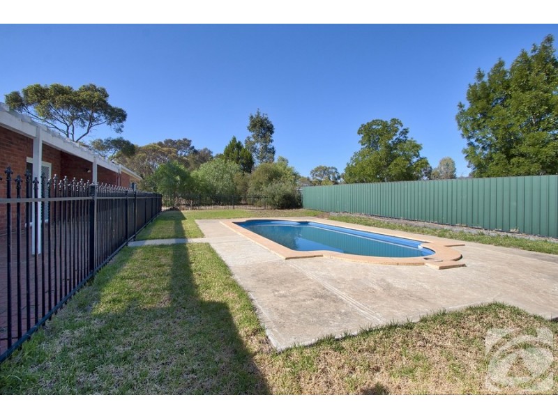 8 Lionel Road, Lewiston SA 5501