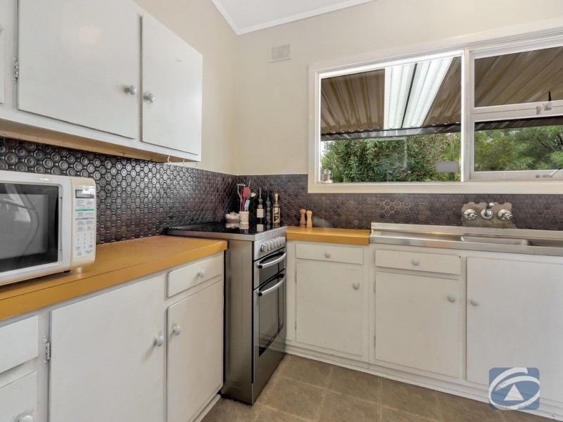 11A Hibiscus Street, Elizabeth Vale SA 5112