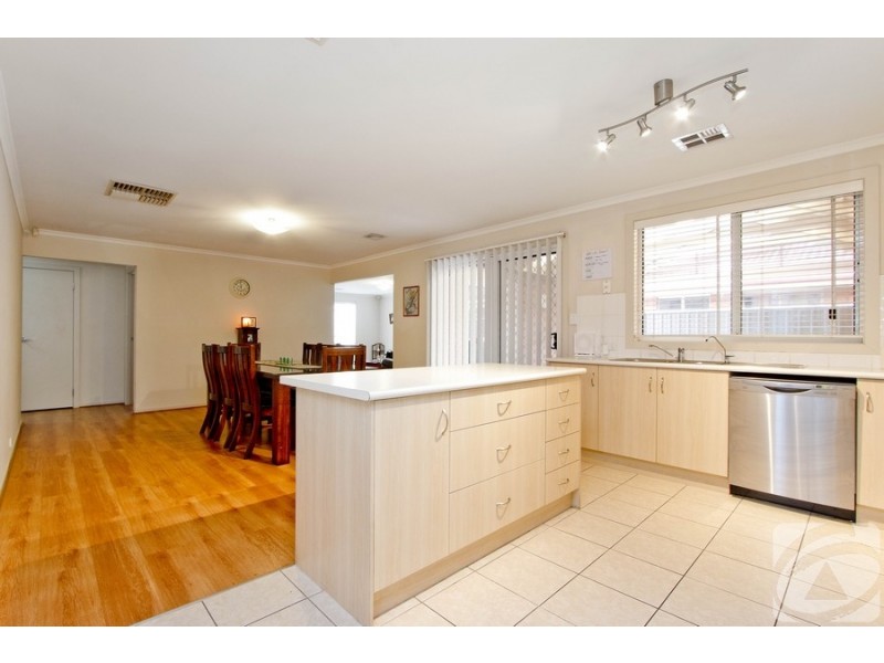 77 Lakeside Drive, Andrews Farm SA 5114