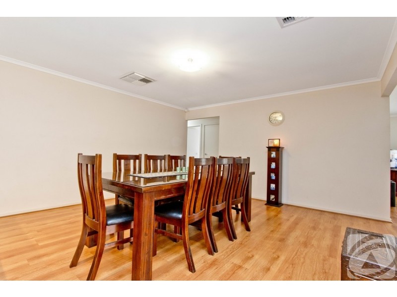 77 Lakeside Drive, Andrews Farm SA 5114